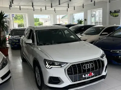 Usado Audi Q3 Exclusive 150 CV (110 kW) 2022 Blanco SUV