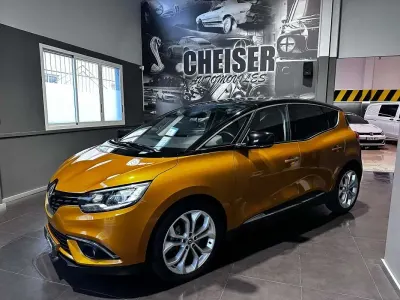 Usado Renault Scenic E-Tech LIMITED 140 CV (102 kW) 2019 Naranja Monovolumen