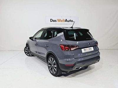 Gris Nuevo 2025 Seat Arona FR SUV | 25.990 € (Precio justo)
