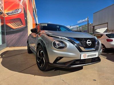 Usado Nissan Juke N-Connecta 114 CV (83 kW) 2023 Gris / plata SUV