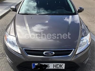 Gris / plata Usado 2011 Ford Mondeo Titanium Berlina | 7200 € (Un poco caro)