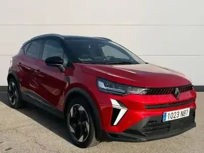 Usado Renault Captur Techno 100 CV (73 kW) 2025 Rojo SUV