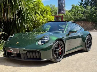Nuevo Porsche 911 541 CV (397 kW) 2026 Verde Coupe