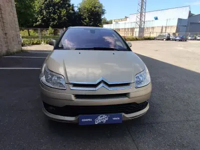 Usado Citroën C4 110 CV (80 kW) 2006 Beige Berlina