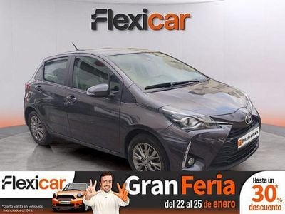 Gris Usado 2020 Toyota Yaris Active Berlina | 14.490 € (Precio justo)