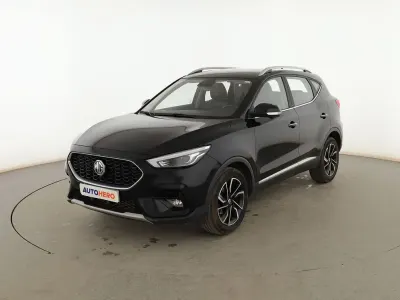 Usado MG ZS Comfort 111 CV (81 kW) 2023 Negro SUV