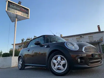 Usado Mini Cooper Cabriolet 122 CV (89 kW) 2012 Marrón Descapotable