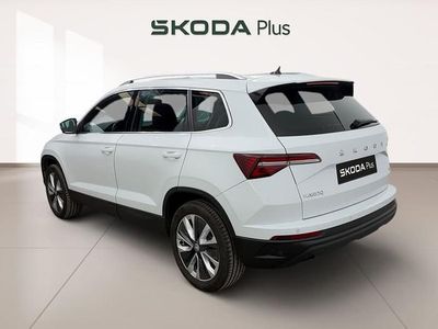 Usado Skoda Karoq Style 150 CV (110 kW) 2023 Blanco SUV