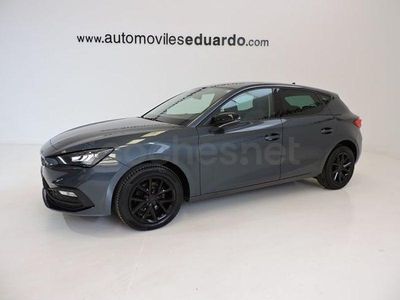 Begagnad Seat Leon Style 115 HK (84 kW) 2021 Grå Sedan