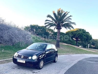 Azul Usado 2004 VW Polo Highline Berlina | 1999 €