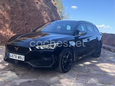 Usado Cupra Leon 190 CV (139 kW) 2024 Negro Familiar