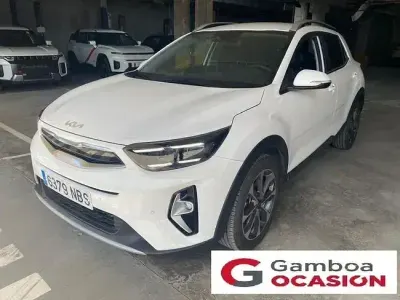 Usado Kia Stonic Style 101 CV (74 kW) 2025 Blanco SUV