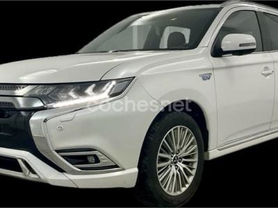 Mitsubishi Outlander P-HEV