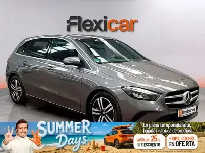 Usado Mercedes B200 150 CV (110 kW) 2021 Gris Utilitario