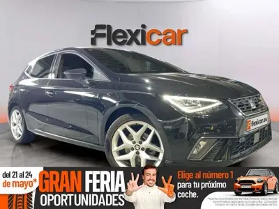 Usado Seat Ibiza FR 116 CV (85 kW) 2020 Negro Utilitario