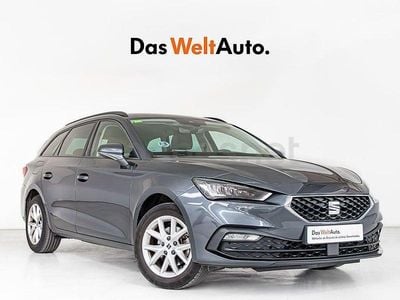 Usado Seat Leon Style 130 CV (95 kW) 2021 Gris Familiar