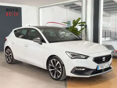 Usado Seat Leon FR 150 CV (110 kW) 2020 Blanco Utilitario
