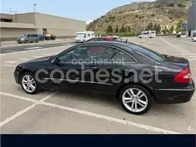 Usado Mercedes CLK200 Avantgarde 163 CV (119 kW) 2007 Negro Coupe