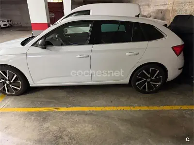 Usado Skoda Scala First Edition 150 CV (110 kW) 2019 Blanco Utilitario