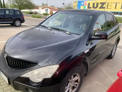 Usado SsangYong Actyon Limited 141 CV (103 kW) 2009 Gris