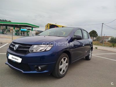 Usado Dacia Sandero Ambiance 75 CV (55 kW) 2016 Azul Berlina
