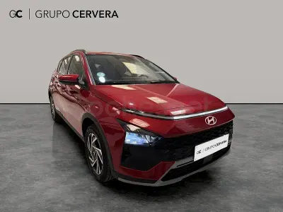 Usado Hyundai Bayon 100 CV (73 kW) 2025 Rojo SUV