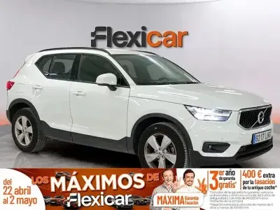 Käytetty Volvo XC40 150 HP (110 kW) 2020 Valkoinen Katumaasturi