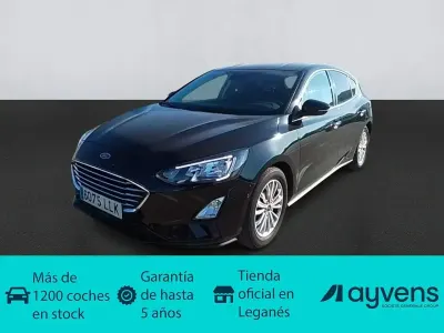 Usado Ford Focus Titanium 120 CV (88 kW) 2020 Negro Berlina