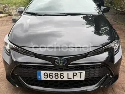 Usado Toyota Corolla Active 122 CV (89 kW) 2021 Negro Berlina
