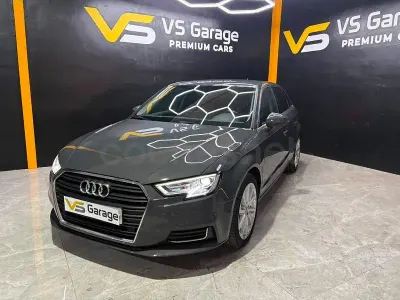 Usado Audi A3 116 CV (85 kW) 2017 Beige Berlina