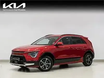 Usado Kia Niro 129 CV (94 kW) 2025 Rojo SUV