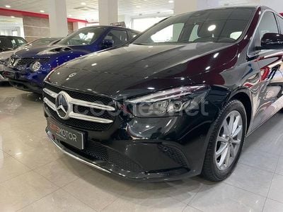Usado Mercedes B200 136 CV (100 kW) 2019 Negro Utilitario