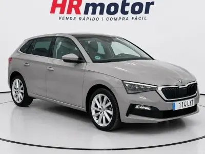 Usado Skoda Scala Style 110 HP (80 kW) 2022 Citadino