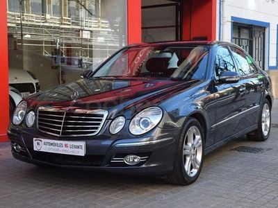 Usado Mercedes E280 Avantgarde 231 CV (169 kW) 2008 Gris Berlina
