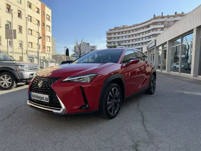 Usado Lexus UX Executive Line 184 CV (135 kW) 2020 Rojo SUV
