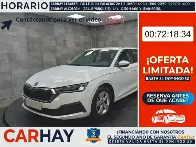 Usado Skoda Octavia 110 CV (80 kW) 2021 Blanco Familiar