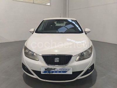 Usado Seat Ibiza Style 90 CV (66 kW) 2009 Blanco Berlina
