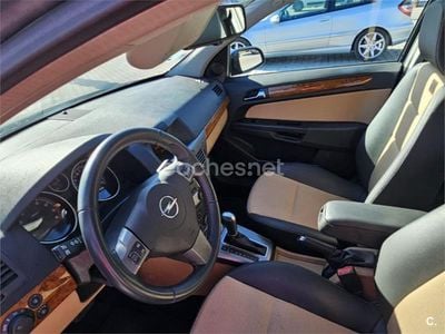 Usado Opel Astra Cosmo 125 CV (91 kW) 2007 Azul Familiar