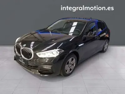 Usado BMW 116 116 CV (85 kW) 2022 Negro Utilitario