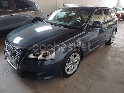 Gris / plata Usado 2010 Audi A3 Ambition Berlina | 9995 € (Caro)
