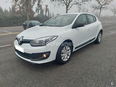 Usado Renault Mégane Dynamique 115 CV (84 kW) 2014 Blanco Berlina