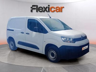 Usado Citroën Berlingo Feel 102 CV (75 kW) 2020 Blanco Monovolumen