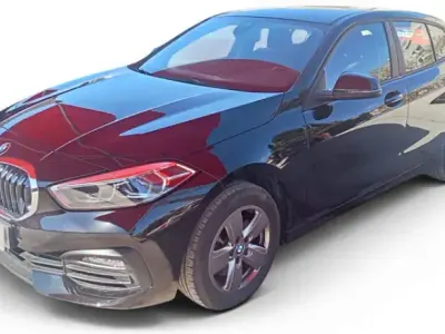 Usado BMW 118 140 CV (102 kW) 2020 Negro Utilitario