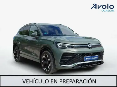 Käytetty VW Tiguan R-line 150 HP (110 kW) 2025 Katumaasturi
