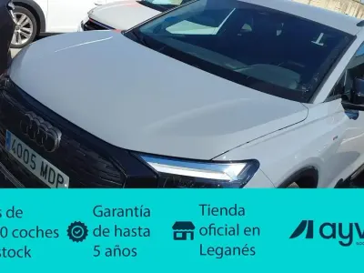 Usado Audi Q4 e-tron 150 kW (204 CV) 2023 Gris SUV