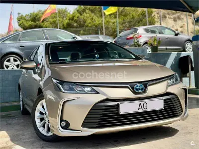 Usado Toyota Corolla Active 122 CV (89 kW) 2022 Beige Berlina