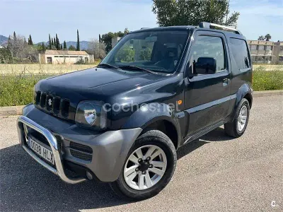 Usado Suzuki Jimny 85 CV (62 kW) 2012 Negro SUV