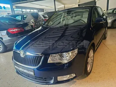 Begagnad Skoda Superb Exclusive 140 HK (102 kW) 2010 Blå Sedan