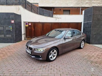 Usado BMW 318 Comfort Edition 143 CV (105 kW) 2013 Beige Berlina