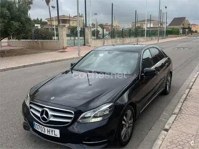 Usado Mercedes E200 Avantgarde 136 CV (100 kW) 2013 Negro Berlina